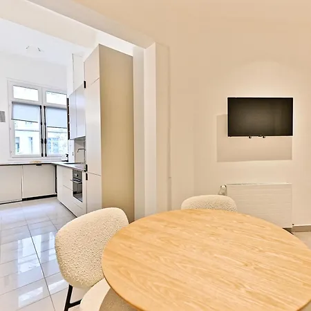 Apartment Moderne Et Climatise - Arc De Triomphe