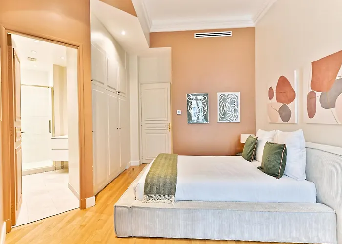Moderne Et Climatisé - Arc De Triomphe Appartement
