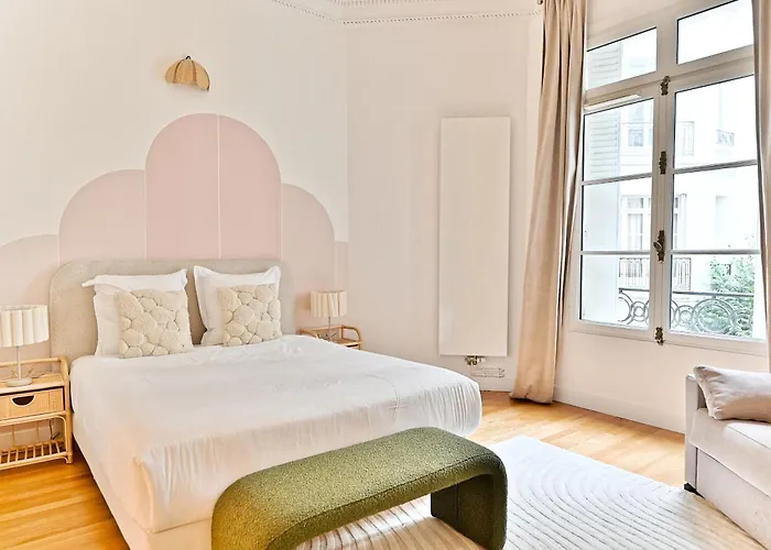 Moderne Et Climatise - Arc De Triomphe Daire *